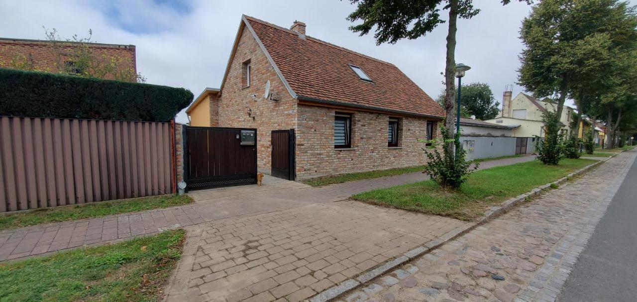 Haus Oderbruch Βίλα Neulewin Εξωτερικό φωτογραφία